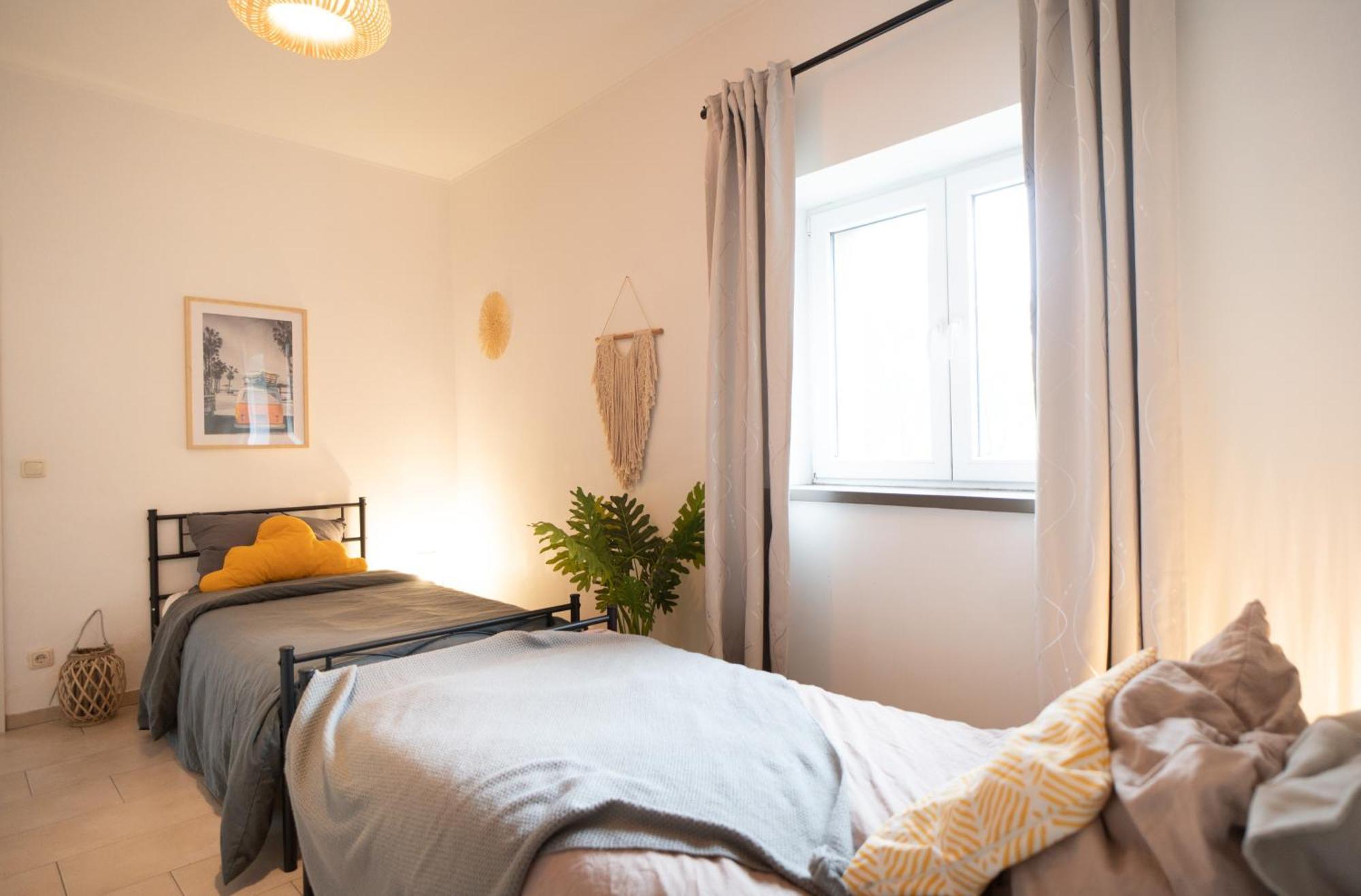 Leonie Apartment